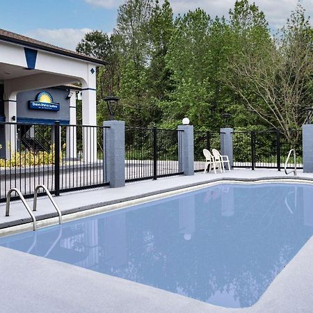 Days Inn By Wyndham Hamilton Eksteriør billede