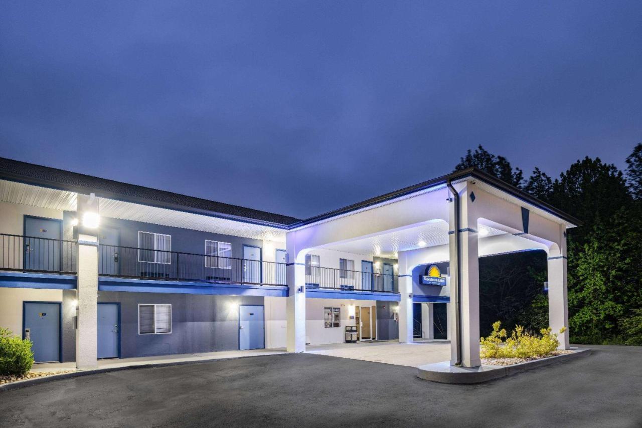 Days Inn By Wyndham Hamilton Eksteriør billede